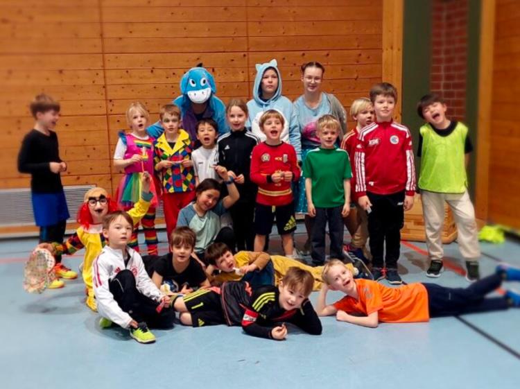 Alaaf und Helau Minis Faschingstraining